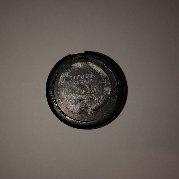 MAC eyeshadow - Sunplosion - Picture 2 of 2